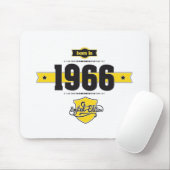 geboren 1966 (choco&gelb) mousepad (Mit Mouse)