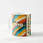 Geboren 1979 Persönliche Umarmung - 70er Groovy St Kaffeetasse (Vorderseite Links)