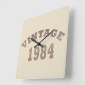 Geboren 1984 Vintager Geburtstag Quadratische Wanduhr (Winkel)