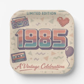 Geboren 1985 Vintage-Papierteller | Retro-Geburtst Pappteller (Vorderseite)