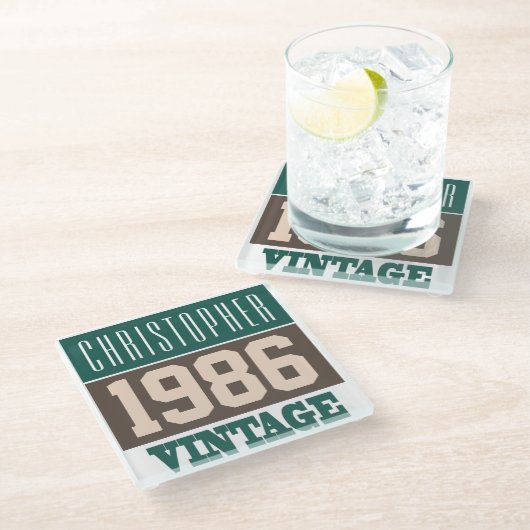 Geboren 1986, Personalisiertes Geschenk Glasuntersetzer (Schrägansicht)