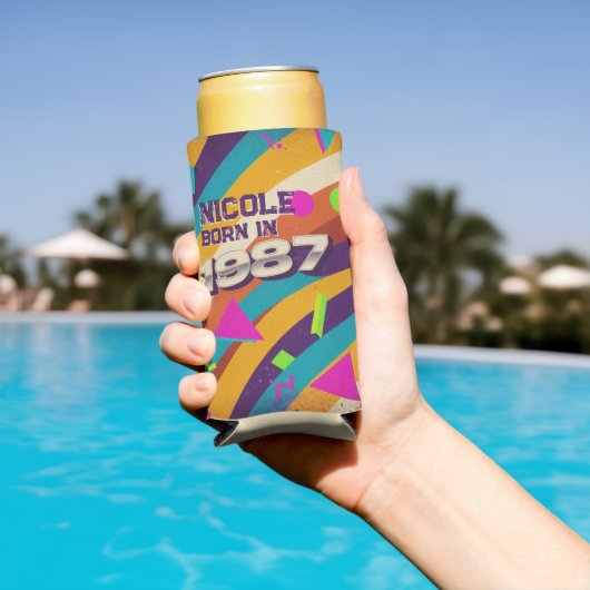 Geboren 1987 - Neongeometrischer Name für Retro-80 Selters Dosenkühler (In Situ Pool)