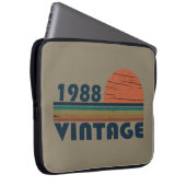 Geboren 1988 Vintages Geburtstagsgeschenk Laptopschutzhülle (Vorne Rechts)