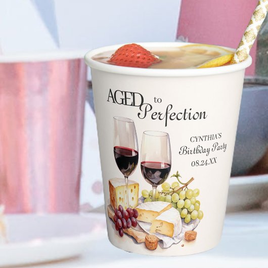 Geboren an Perfection Wein und Käse Pappbecher