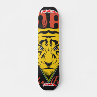 Geboren, frei vom Tiger zu sein Skateboard