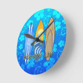 Geboren zu surfen runde wanduhr (Winkel)