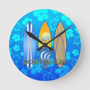 Geboren zu surfen runde wanduhr