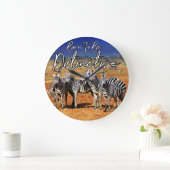 "Geboren zu unterscheiden" Zebra Art Große Wanduhr (Zuhause)