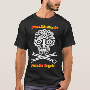 Geborene Mechanik, die zur Reparatur von Kraftfahr T-Shirt