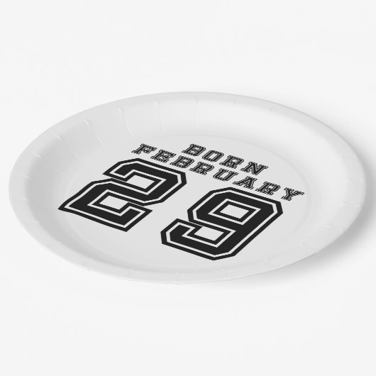 Geborener 29. Februar Pappteller (Schrägansicht)