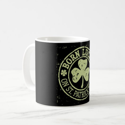 Geborenes Glück am St. Patrick's Day Kaffeetasse (Vorderseite Links)