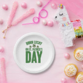 Geborenes Glück am St. Patrick's Day Pappteller (Party)