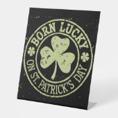 Geborenes Glück am St. Patrick's Day Sockelschild (Vorderseite)