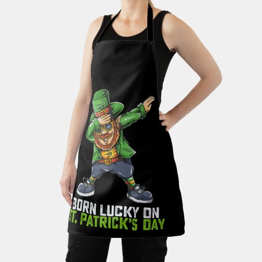 Geborenes Glück am St. Patrick's Day zum Geburtsta Schürze (InSitu)
