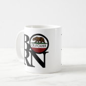 GEBORENES Kalifornien 11oz Kaffeetasse (Vorderseite Links)