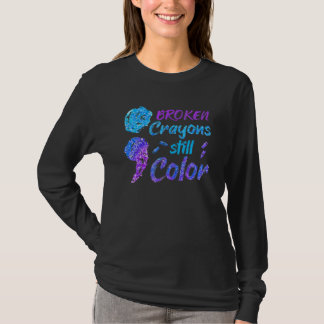 Gebrochene Wachsmalstifte färben weiterhin den Mon T-Shirt