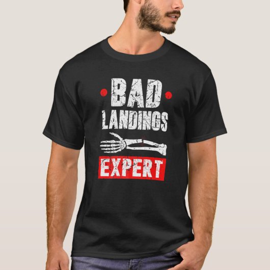 gebrochener Arm Cast Joke Bad Landings Experte Erh T-Shirt (Vorderseite)
