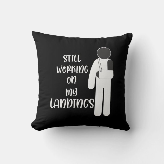 gebrochener Arm wird gut Stuntman Kid Kissen (Vorderseite)