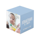 Geburtsankündigung mit dem Custom Newborn Baby Fot Würfel (Rückseite Schrägansicht)