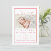 Geburtskarte des Kindes - Modernes Rosa und Weiß Ankündigung (Stehend Vorderseite)