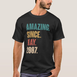 Geburtstag 16. Dekoration Phantastisch seit Mai 20 T-Shirt
