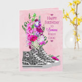 Geburtstag, Cooles Mädchen, Sneakers schwarz/weiß Karte (Gelbe Blume)