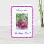 Geburtstag der Mama Karte<br><div class="desc">Das Bild eines rosa Rosa ist auf weißem Hintergrund erschienen. "Herzlichen Glückwunsch zur 70. Geburtstagsmutter!" "Viel Spaß bei der Mama! Wir Liebe dich!" Personalisieren Sie Ihre Nachricht! Fotografie von Maria Santos (Lusinhas do Sul)</div>