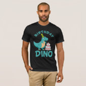 Geburtstag Dino - Niedliche Dinosaurierkuchen Über T-Shirt (Vorne ganz)