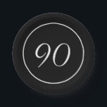 Geburtstag Elegant Schwarz-weiß Pappteller<br><div class="desc">Ein elegantes Schwarz-Weiß-Design mit dem Alter auf der Vorderseite des benutzerdefinierten Tellers. Ändern Sie ganz einfach das Alter für Ihr eigenes Design.</div>