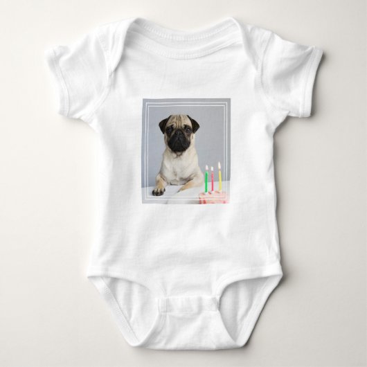 Geburtstag Mops Baby Strampler (Vorderseite)