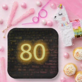 Geburtstag Neon 80 Zeichen auf der Ziegelmauer Pappteller (Party)