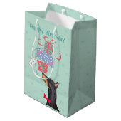 Geburtstag präsentiert Doberman Medium Geschenktas Mittlere Geschenktüte (Rückseite Schrägansicht)