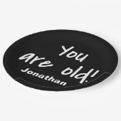 Geburtstag Sie sind alt Black Sprichwort Name pers Pappteller (Schrägansicht)