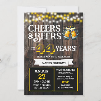 Geburtstags-Cheers und Bier für 44 Jahre Einladung