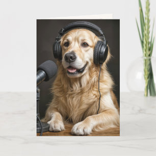 Geburtstags-Golden-Retriever-Hosting-ein-Podcast Karte