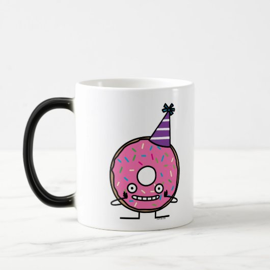 Geburtstags-Krapfenrosazuckerglasur besprüht Verwandlungstasse (Links)