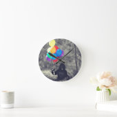 Geburtstagsballons Runde Wanduhr (Zuhause)