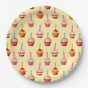 Geburtstagscupcakes und Punkte Pappteller