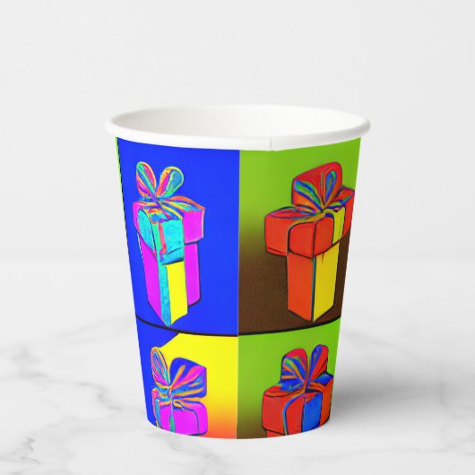 Geburtstagscups mit Geschenkdesign Pappbecher (Rechts)