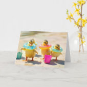 Geburtstagsduckling mit Strandspielzeug Karte (Gelbe Blume)