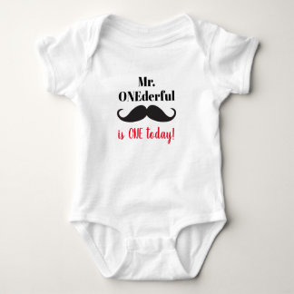Geburtstagseinteiler-Shirt Herr-ONDderful 1. Baby Strampler