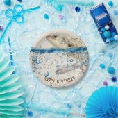 Geburtstagsfisch, der aus dem Wasser springt Pappteller (Party)