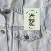 Geburtstagsfrosch mit grüner Mütze Süß Button (Insitu)
