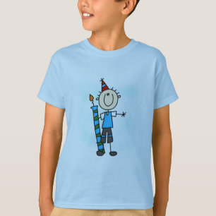 Geburtstagsjunge mit Kerzen T-Shirts und Geschenke