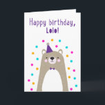 Geburtstagskarte für Lolo Karte<br><div class="desc">Geburtskarte für Lolo. Wenn du deinen Großvater Lolo anstelle von Opa anrufst, ist diese Geburtstagskarte perfekt für ihn. (Lolo bedeutet Großvater in Tagalog / Philippino.) Ihr Lolo wird das niedliche, moderne, farbenfrohe, skandinavische Design dieser Geburtstagskarte mit einem braunen und grauen Teddybärchen mit einem lila Hut aus Party und Krawatte, Rosa,...</div>