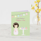 Geburtstagskind am Geschenktisch Karte (Gelbe Blume)