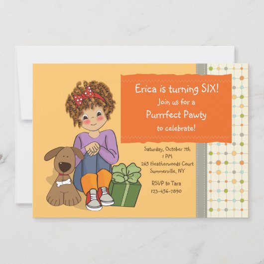 Geburtstagskind mit Einladung ihres Hundes (Vorderseite)