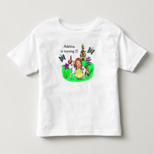 Geburtstagskurse und Einhornalter und Name Kleinkind T-shirt