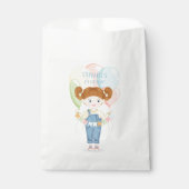 Geburtstagsmädchen in Overalls Redhead Geschenktütchen (Vorderseite)