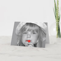 Geburtstagsmädchen mit rotem Lippenstift